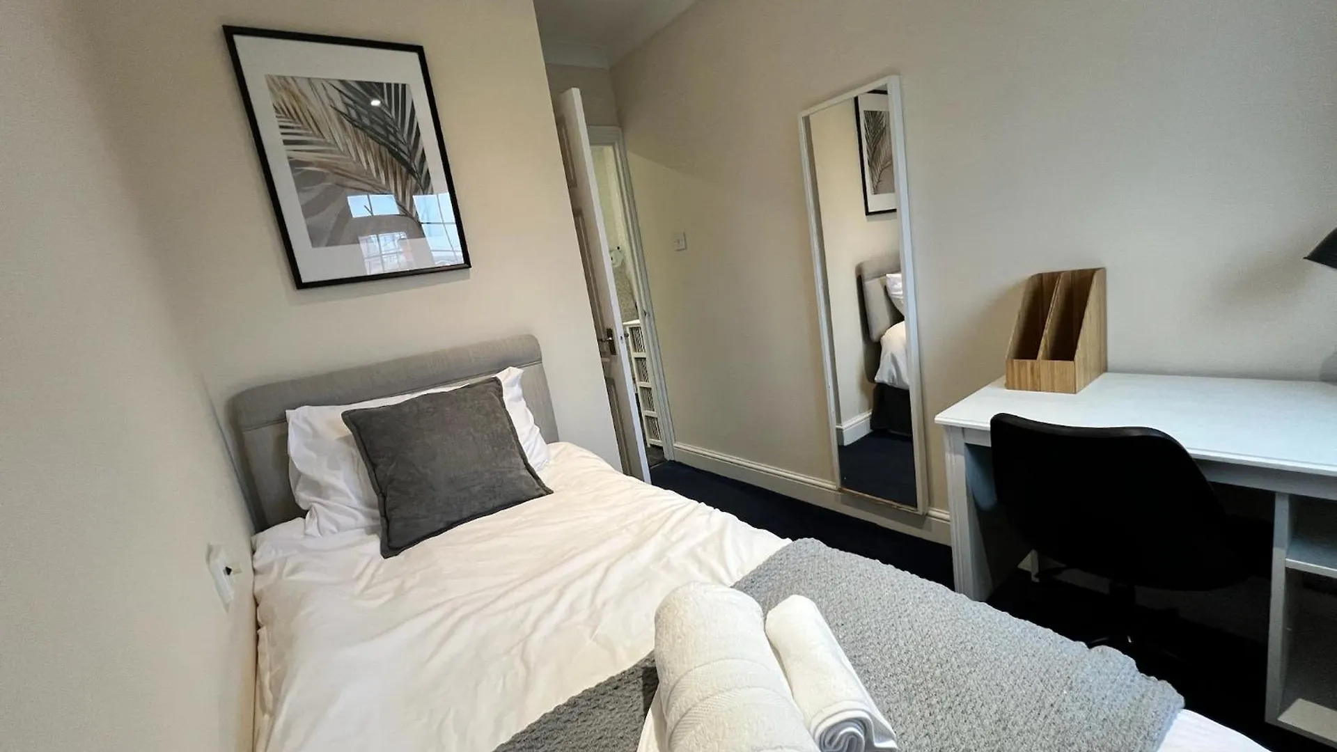 Cozy 3 Bedroom House, Greenwich, London Abbey Wood Apartmán